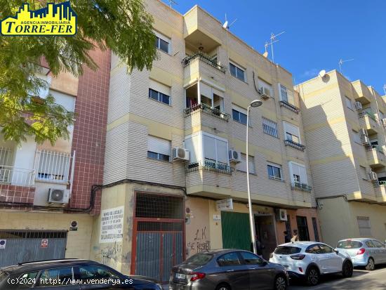  VIVIENDA DE 3 DORMITORIOS A REFORMAR EN EL QUEMADERO - ALMERIA 