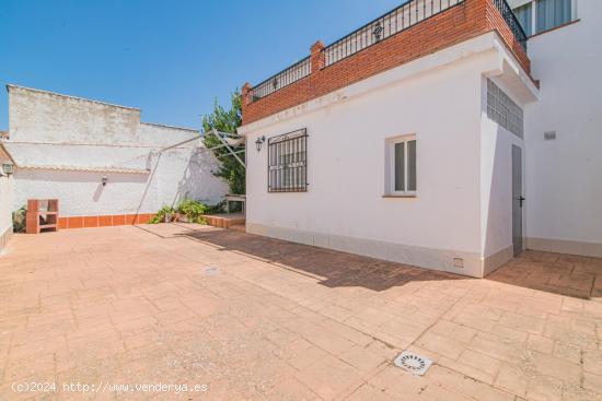 Venta de casa en Tozar - GRANADA