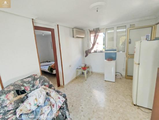 Se Vende en Sevilla - SEVILLA