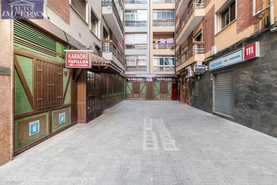 Se vende Local comercial en Plaza de Toros - GRANADA