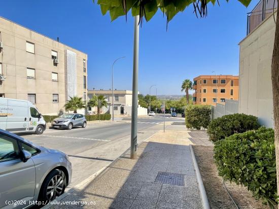 LOCAL EN ZONA DE LA QUINTA SALE A LA VENTA¡¡¡¡¡¡¡¡¡¡¡ - MALAGA