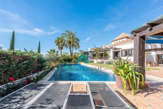 Casa en venta en Sierra Blanca, Marbella - MALAGA