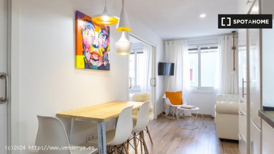 Apartamento entero de 2 dormitorios en Sant Adrià de Besòs - BARCELONA