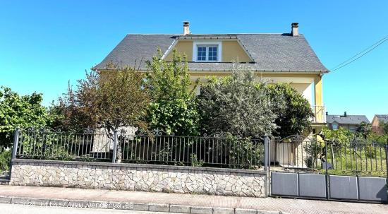 SE VENDE CASA CON FINCA URBANA EN CACABELOS - LEON