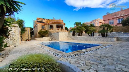 Chalet en Camposol, Sector A, Mazarron: Un Refugio Reformado con Encanto - MURCIA