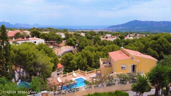 Venta La Nucía chalet independiente parcela piscina - ALICANTE