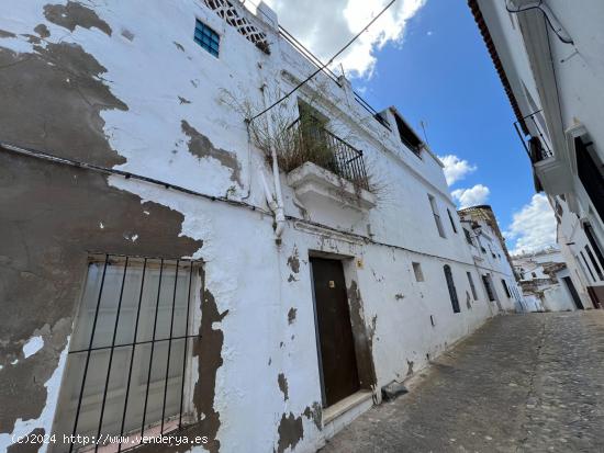 CASABANCO VENDE  CASA  EN  JEREZ DE LOS CABALLEROS. - BADAJOZ