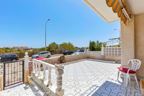 Planta baja con parcela SUR con vistas al MAR y al Parque Aromático - ALICANTE