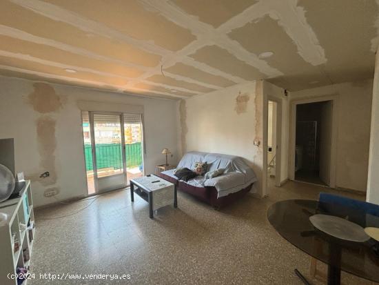 SE VENDE PISO LUMINOSO Y CON PERFECTA ORIENTACIÓN EN MALILLA - VALENCIA