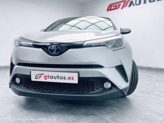 Toyota C-HR 1.8 Hybrid Active 136cv - Málaga