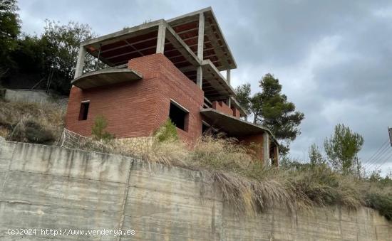 CASA EN VENDA EN CONSTRUCCIÓ A CORBERA DE LLOBREGAT, PROVÍNCIA DE BARCELONA - BARCELONA