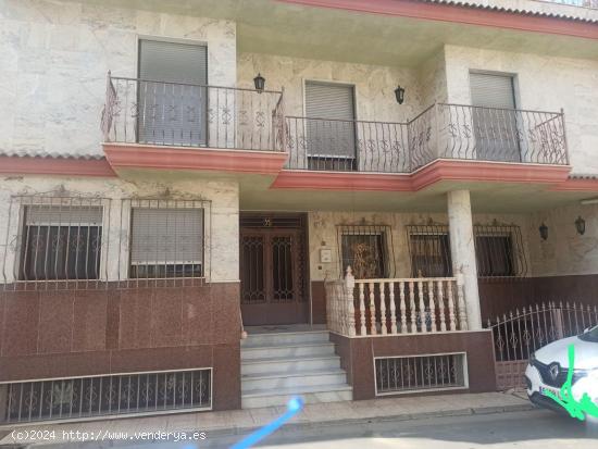 VENTA EN TÍJOLA ( ALMERÍA ), DE CASA FAMILIAR DE 8 HABITACIONES. - ALMERIA