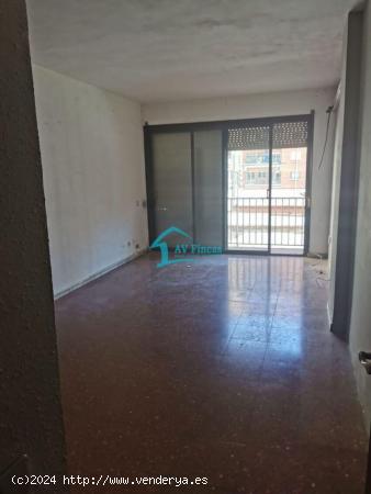 ESTUPENDO PISO EN VENTA EN BARCELONA - BARCELONA