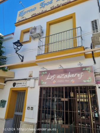 CASA CON LOCAL EN SAN JUAN ALTO FRENTE AL AMBULATORIO - SEVILLA