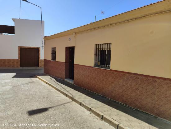 CASA EN VENTA - SEVILLA