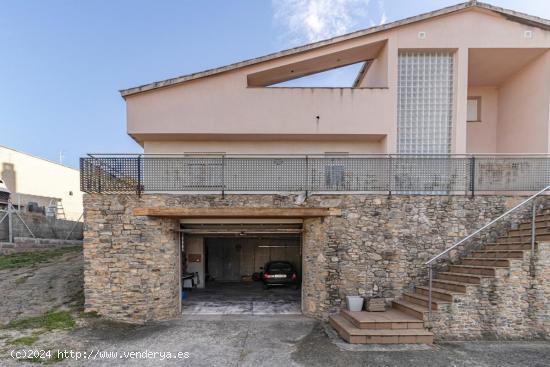 Casa a quatro vientos en Calstellnou de Bages - BARCELONA