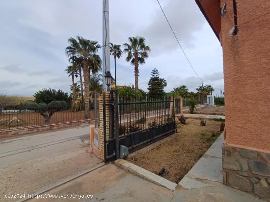 Casa con Terreno en Purias - MURCIA