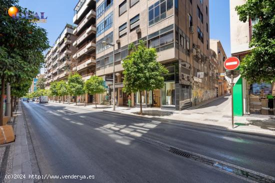 Garaje en calle Recogidas 20 - GRANADA