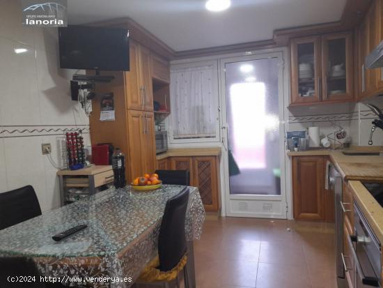 LA NORIA VENDE PISO DE 3 HABITACIONES, 2 BAÑOS, GARAJE Y GRAN TERRAZA . ZONA SAN AGUSTÍN - ALBACET