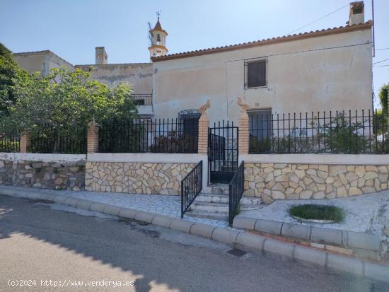 Se vende casa en La Cinta, barriada de Arboleas!!! - ALMERIA