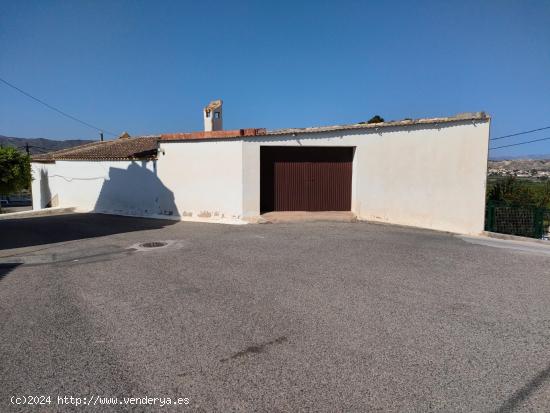 Se vende casa en La Cinta, barriada de Arboleas!!! - ALMERIA