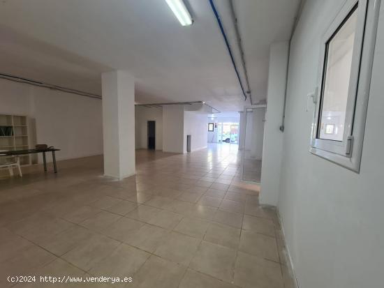 GRAN LOCAL COMERCIAL EN ALQUILER ZONA CORREOS- ST. PERE DE RIBES - BARCELONA