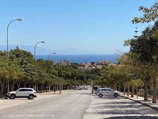 Piso con terraza SUR en Torremolinos - MALAGA