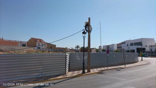 Venta de 2 Suelos Urbanos Residenciales en Calle BLAS INFANTE Albaida del Aljarafe (Sevilla) - SEVIL