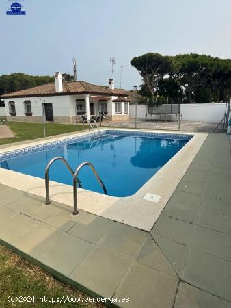 CHALET EN EL COTO DE LA CAMPA - CADIZ