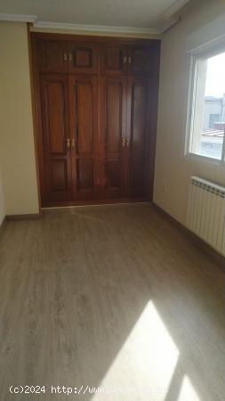 DUPLEX PROXIMO AL CENTRO -CÁCERES- - CACERES