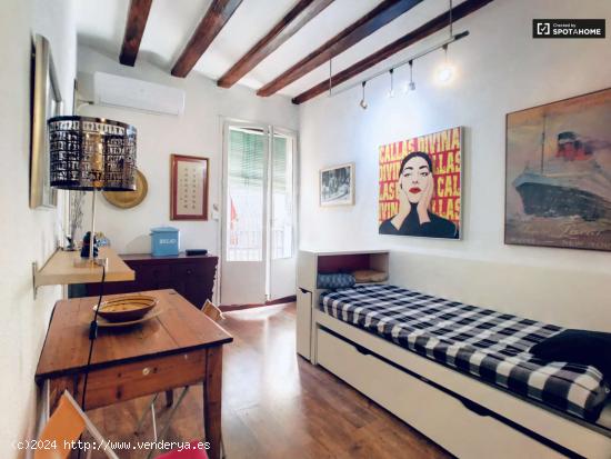 Céntrico apartamento de 1 dormitorio con AC, cerca de Plaza Catalunya - BARCELONA