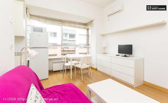  apartamento de 1 dormitorio en alquiler con AC en Moncloa - MADRID 