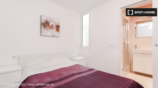 Elegante apartamento de 2 dormitorios en alquiler en El Raval - BARCELONA