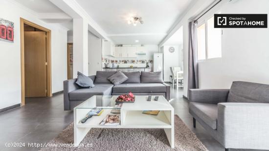 Precioso apartamento de 2 dormitorios en alquiler en Nazaret - VALENCIA