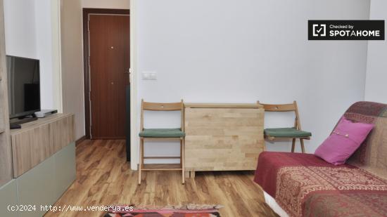 apartamento de 1 dormitorio con balcón en alquiler en Sant Andreu, estudiantes de postgrado y profe