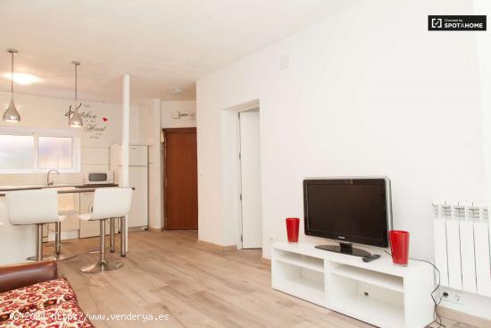 Moderno apartamento de 3 dormitorios en alquiler en Principe Pio - MADRID