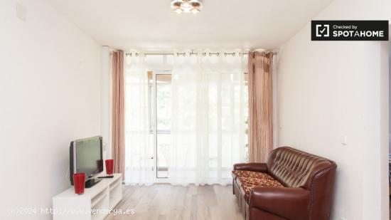 Moderno apartamento de 3 dormitorios en alquiler en Principe Pio - MADRID