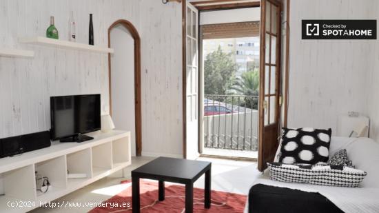 Bonito apartamento de 1 dormitorio en alquiler en El Raval - BARCELONA