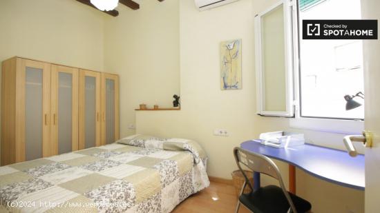 Hermoso apartamento de 2 dormitorios en alquiler en Raval - BARCELONA