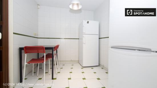 Amplio apartamento de 5 dormitorios en alquiler en Villaviciosa de Odón - MADRID