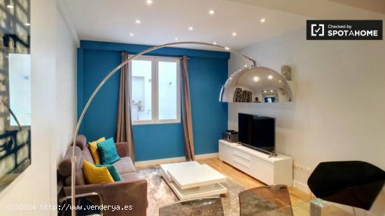 Apartamento contemporáneo de 2 dormitorios y 2 baños en alquiler cerca de Prado y Retiro - MADRID