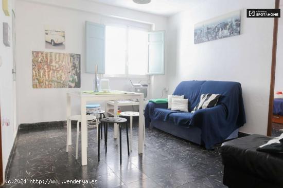 Tidy apartamento de 3 dormitorios con terraza en alquiler en Benimaclet - VALENCIA