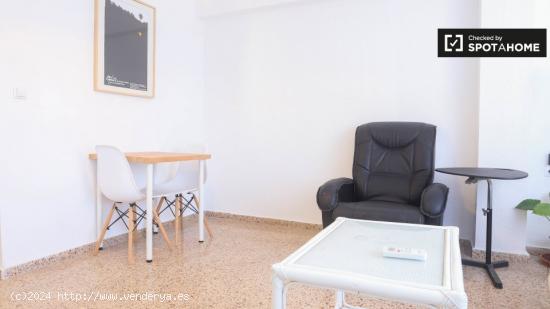 Moderno apartamento de 3 dormitorios en alquiler en Poblats Marítims, cerca de la playa - VALENCIA