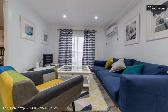  Maravillosamente renovado apartamento de 3 dormitorios en alquiler en Poblats Marítims - VALENCIA 