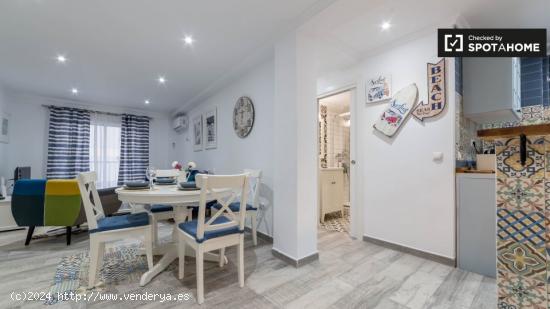 Maravillosamente renovado apartamento de 3 dormitorios en alquiler en Poblats Marítims - VALENCIA