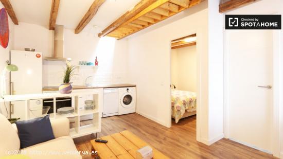 Encantador apartamento de 2 dormitorios en alquiler en Lavapiés - MADRID