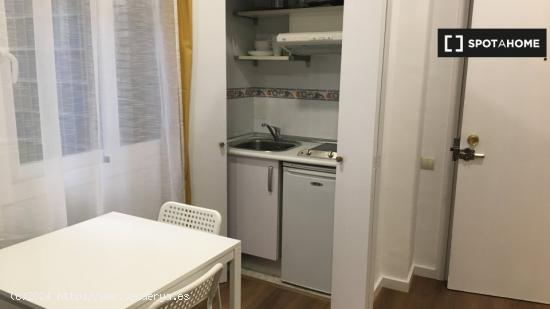 Estudio en alquiler en Salamanca - MADRID