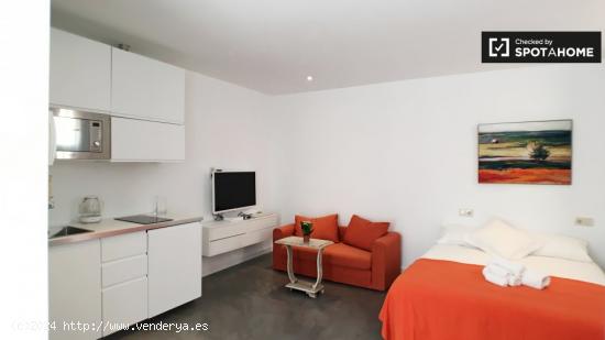 Moderno estudio en alquiler en Chueca - MADRID