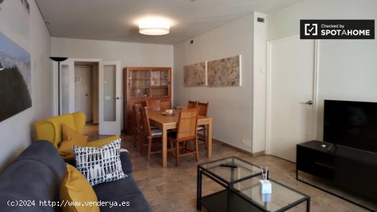 Amplio apartamento de 4 dormitorios en alquiler en L'Esquerra de l'Eixample - BARCELONA