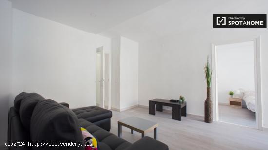 Habitación con cama doble en alquiler en apartamento de 4 dormitorios en Benimaclet - VALENCIA